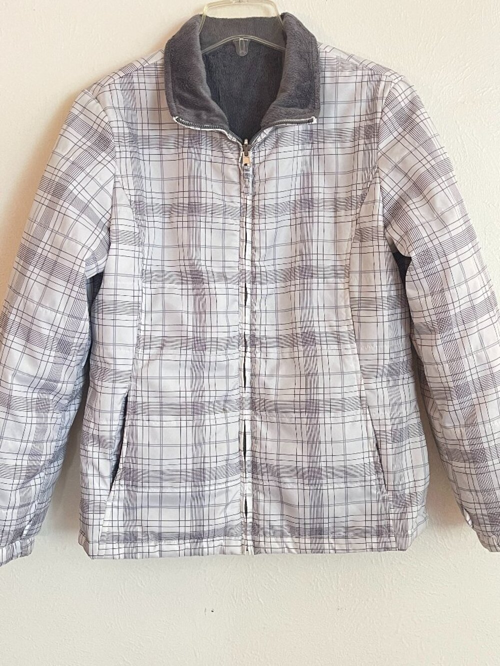 Below Zero By Rothschild Women's Puffer Jacket Faux Fur Lined Size M Outdoor